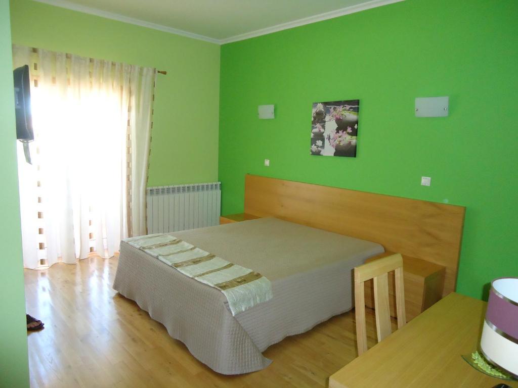 Hotel Encostas De Nantes Chaves Rum bild