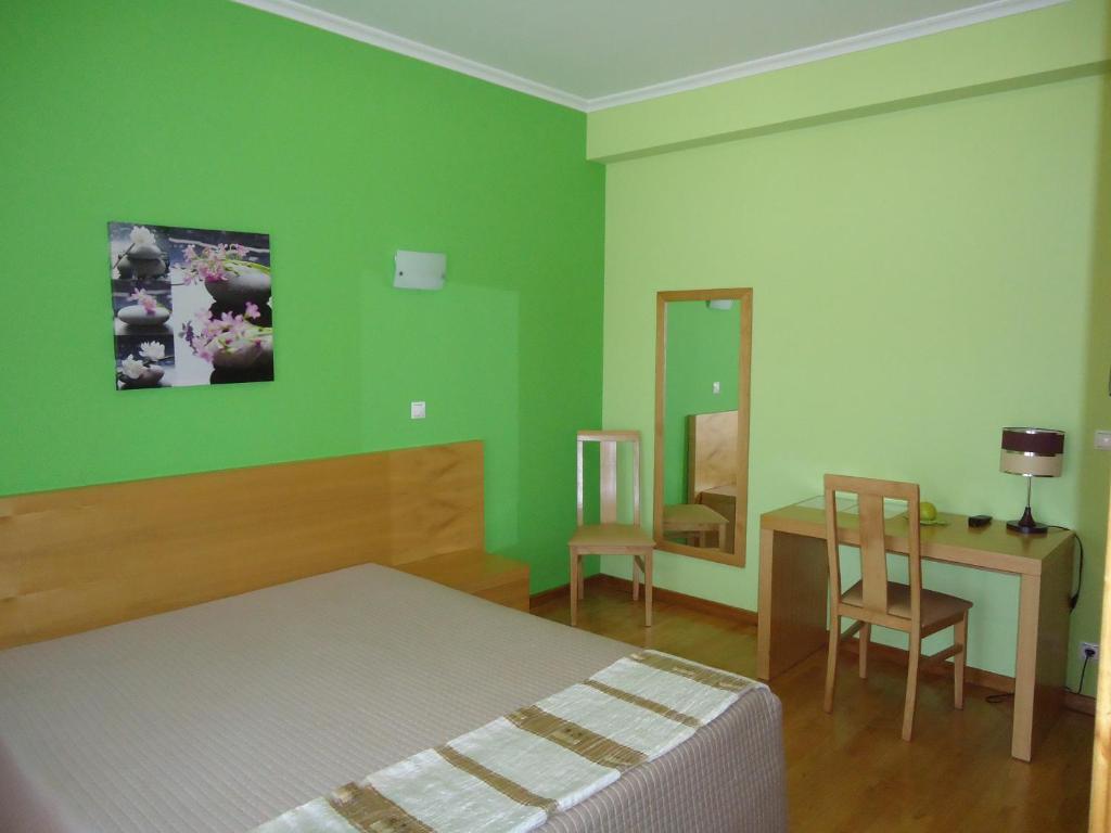 Hotel Encostas De Nantes Chaves Rum bild